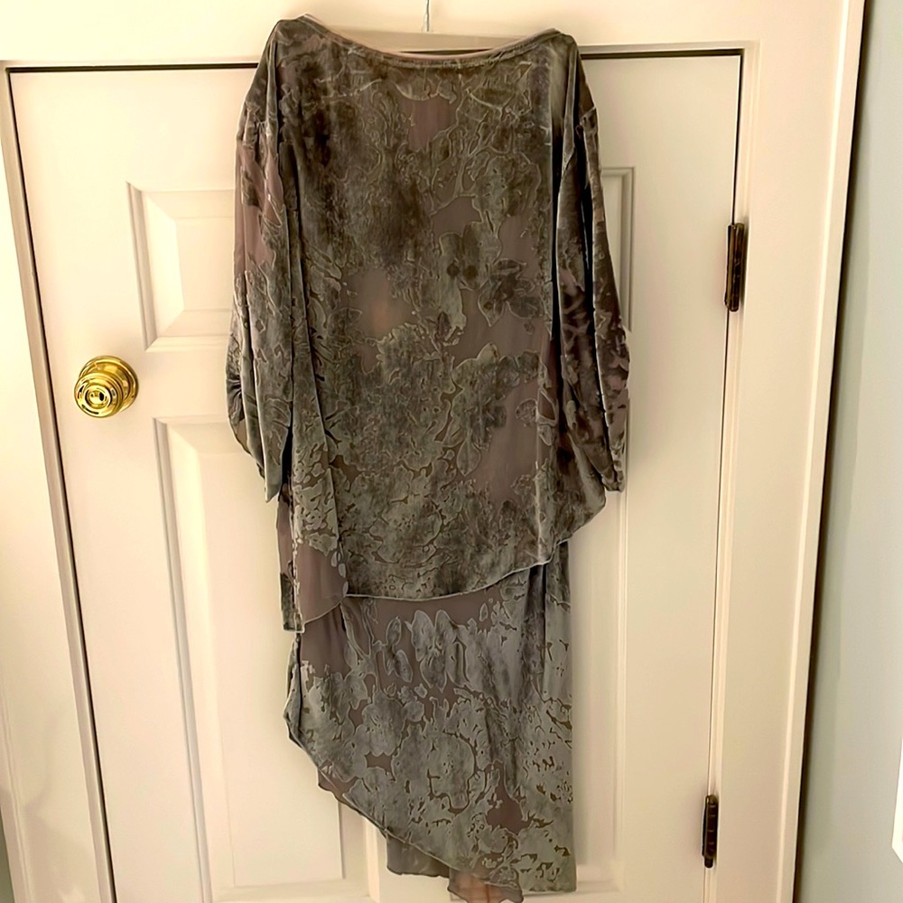 Exquisite custom 2 piece silk cut velvet evening dress w hi/low elastic skirt